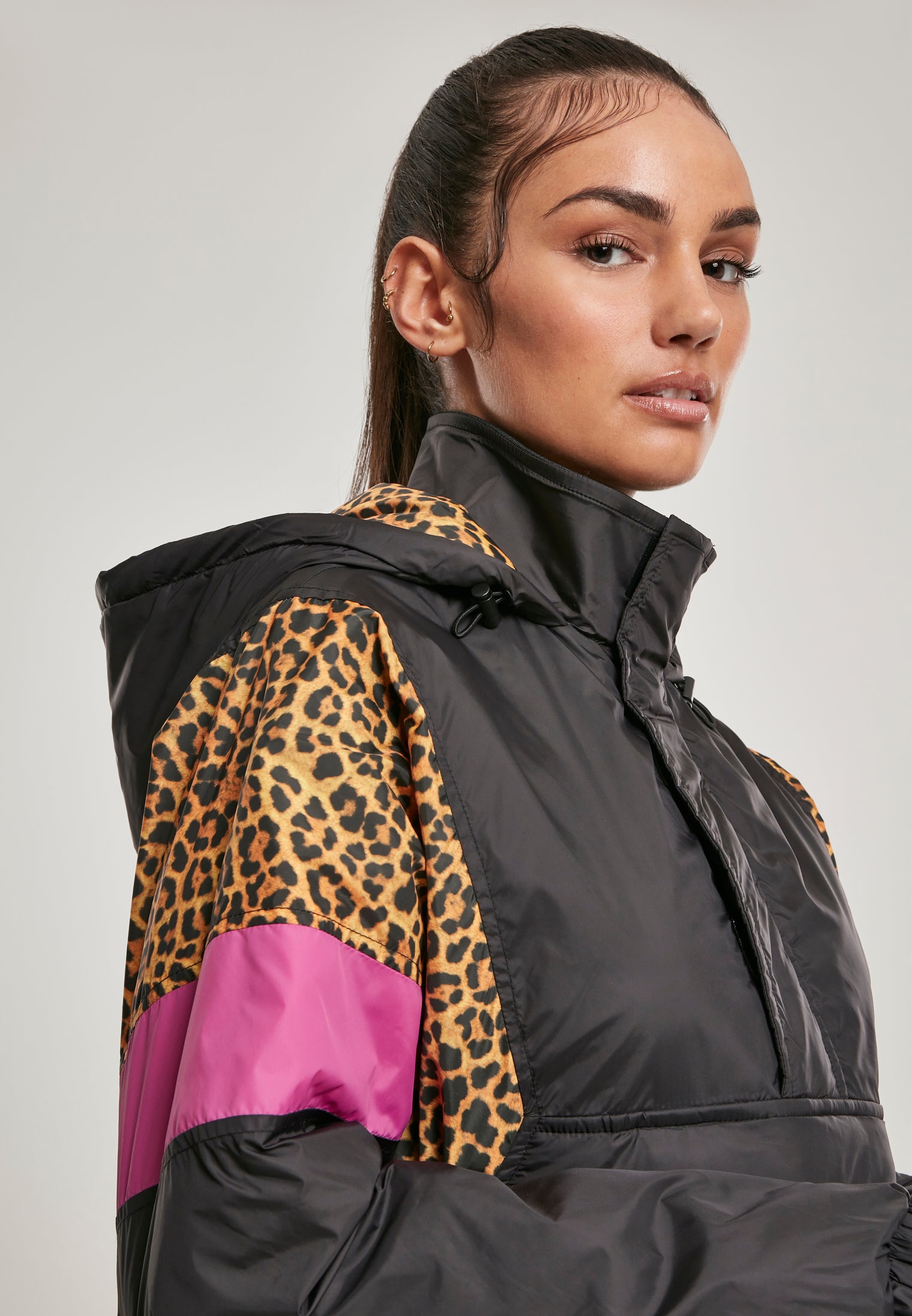 TB 3063 LEO