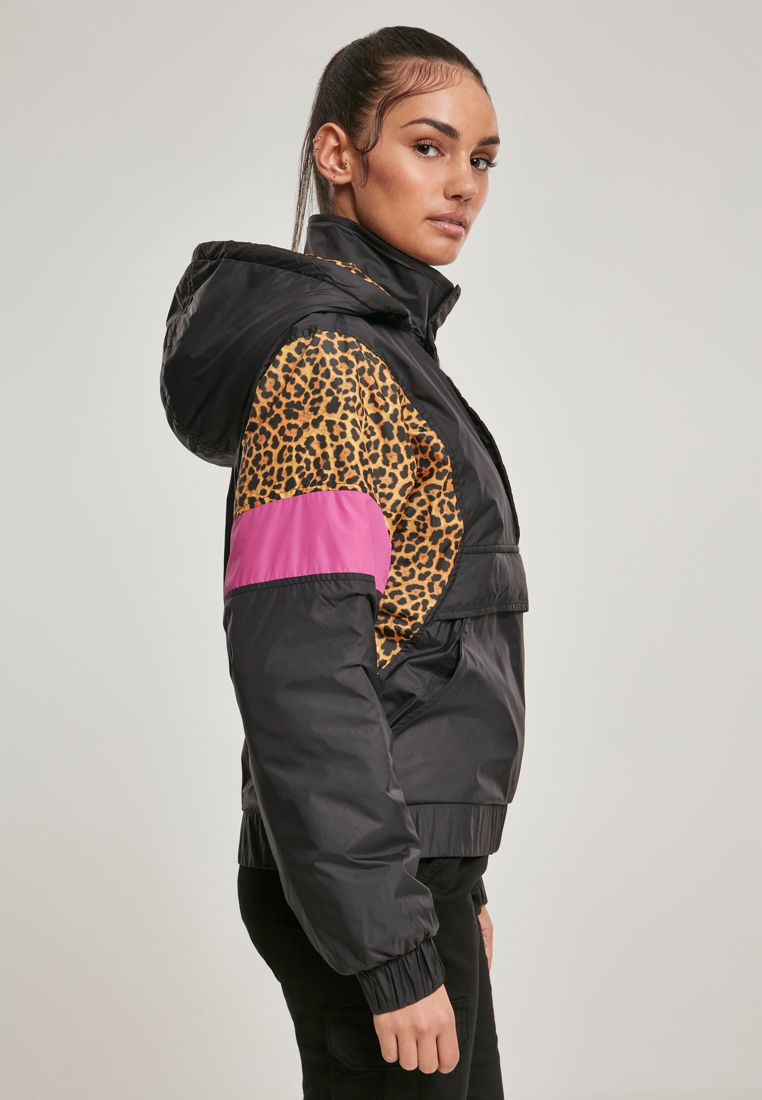 TB 3063 LEO