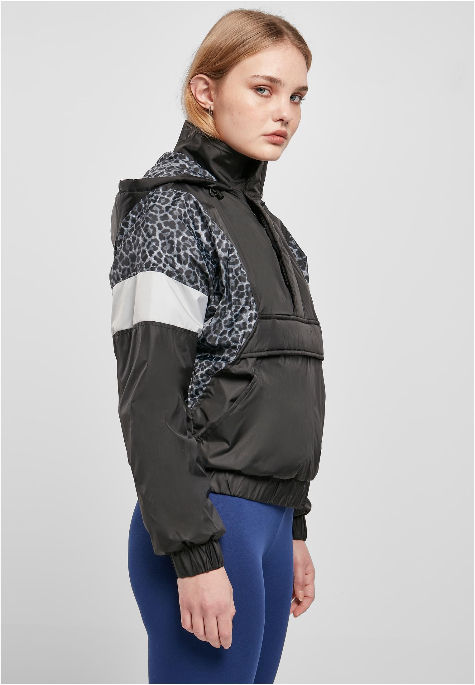 TB 3063 BLACK/SNOW LEO/ FLIGHT ASPHALT