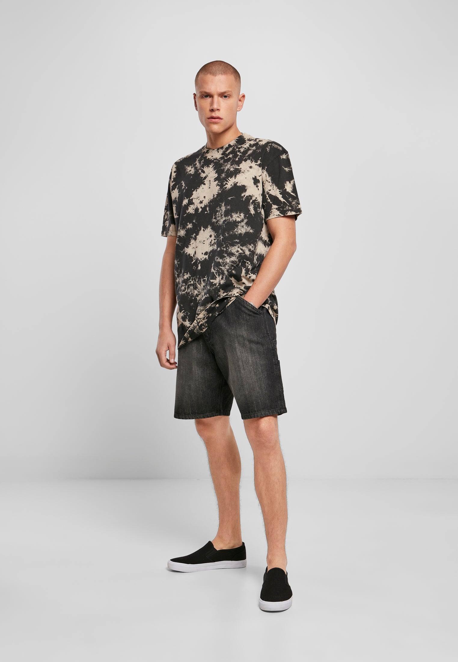 TB 4410 Ovsize Bleached Tee