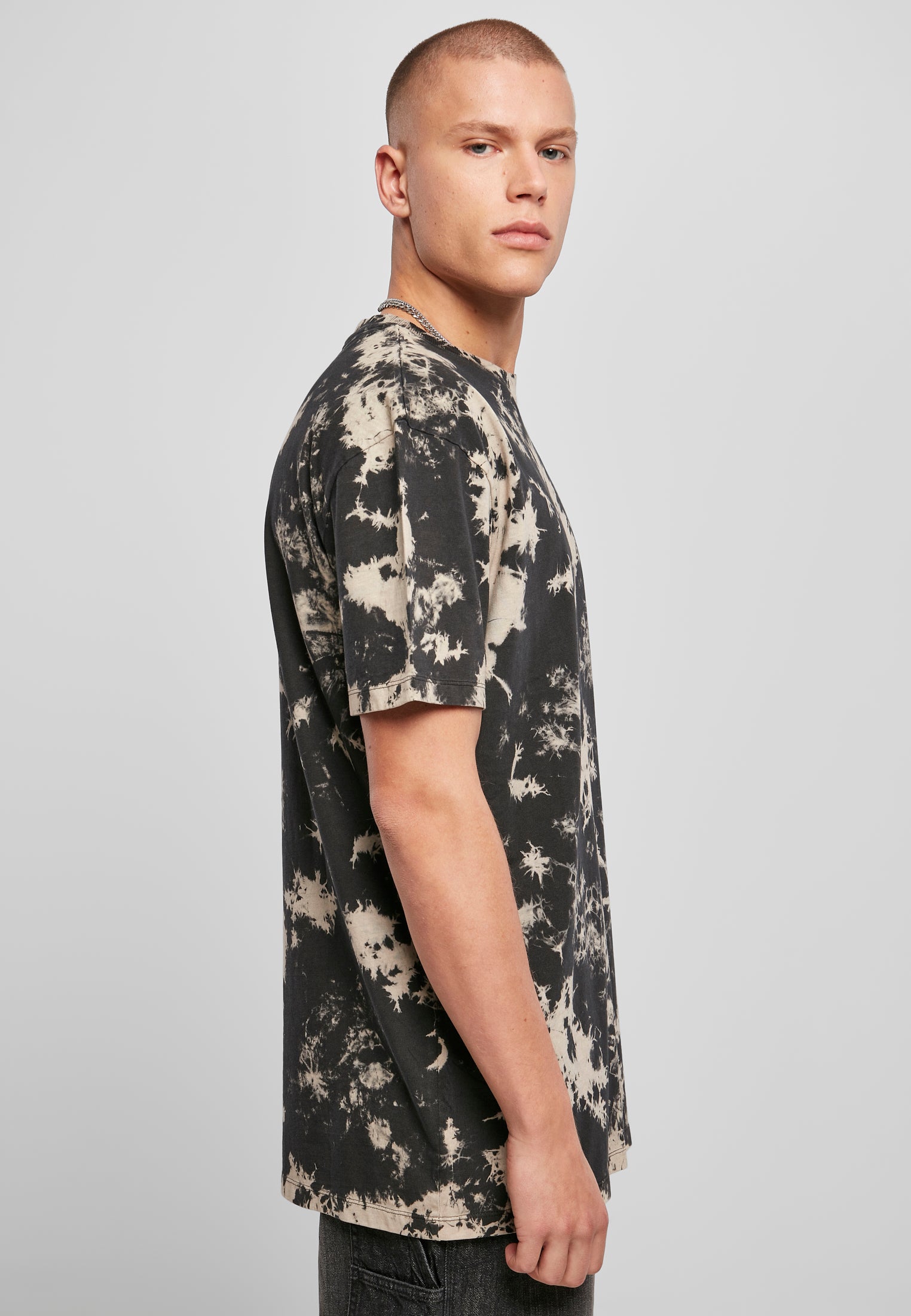 TB 4410 Ovsize Bleached Tee